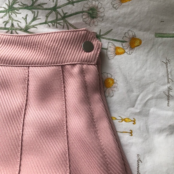 H&M Pink High Waist Pleated Skirt - Picture 3 of 5